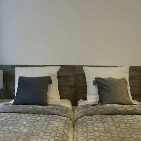 Au Gre De L'ill 'les Cigognes'